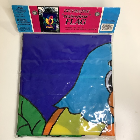 Vintage Les Fleurs Decorative Stain-Glass Flag Love Birds Parrots 28 x 40” Nylon - Picture 4 of 4
